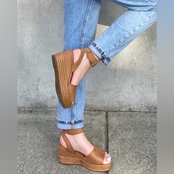 NWT CALL IT SPRING Lillian Vegan Wedge Sandal - Picture 2 of 11